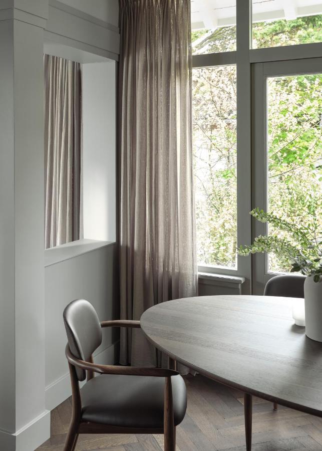 Boutique Hotel Benedict Noordwijk Exterior photo Curtains