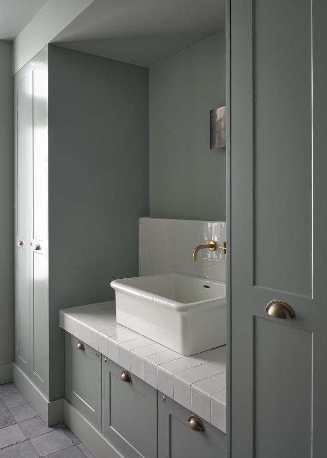 Boutique Hotel Benedict Noordwijk Exterior photo A wall mounted tap
